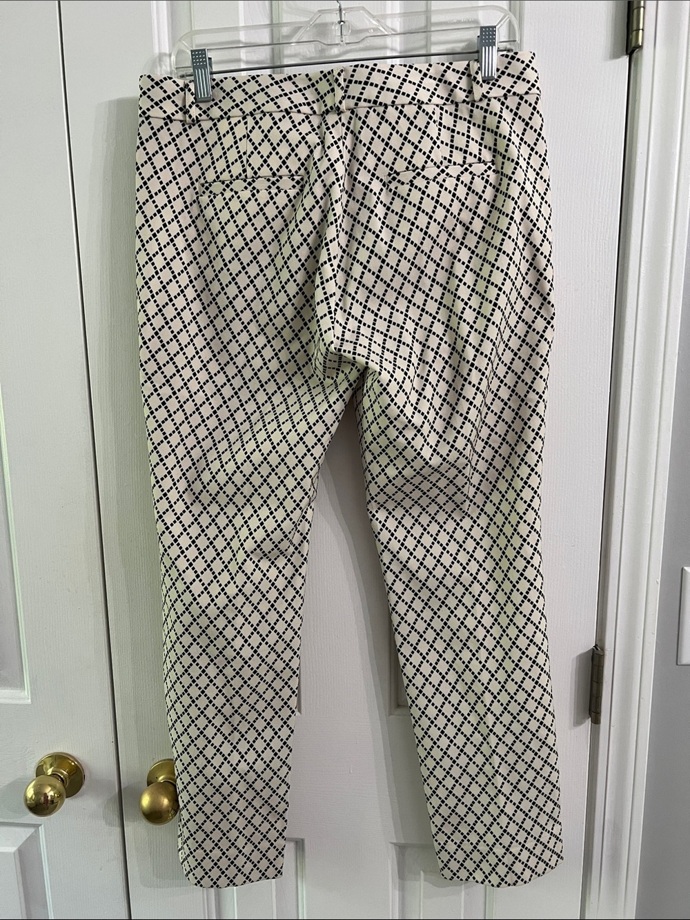 Banana Republic Cream Pants with Black Lattice Print - Picture 4 of 5